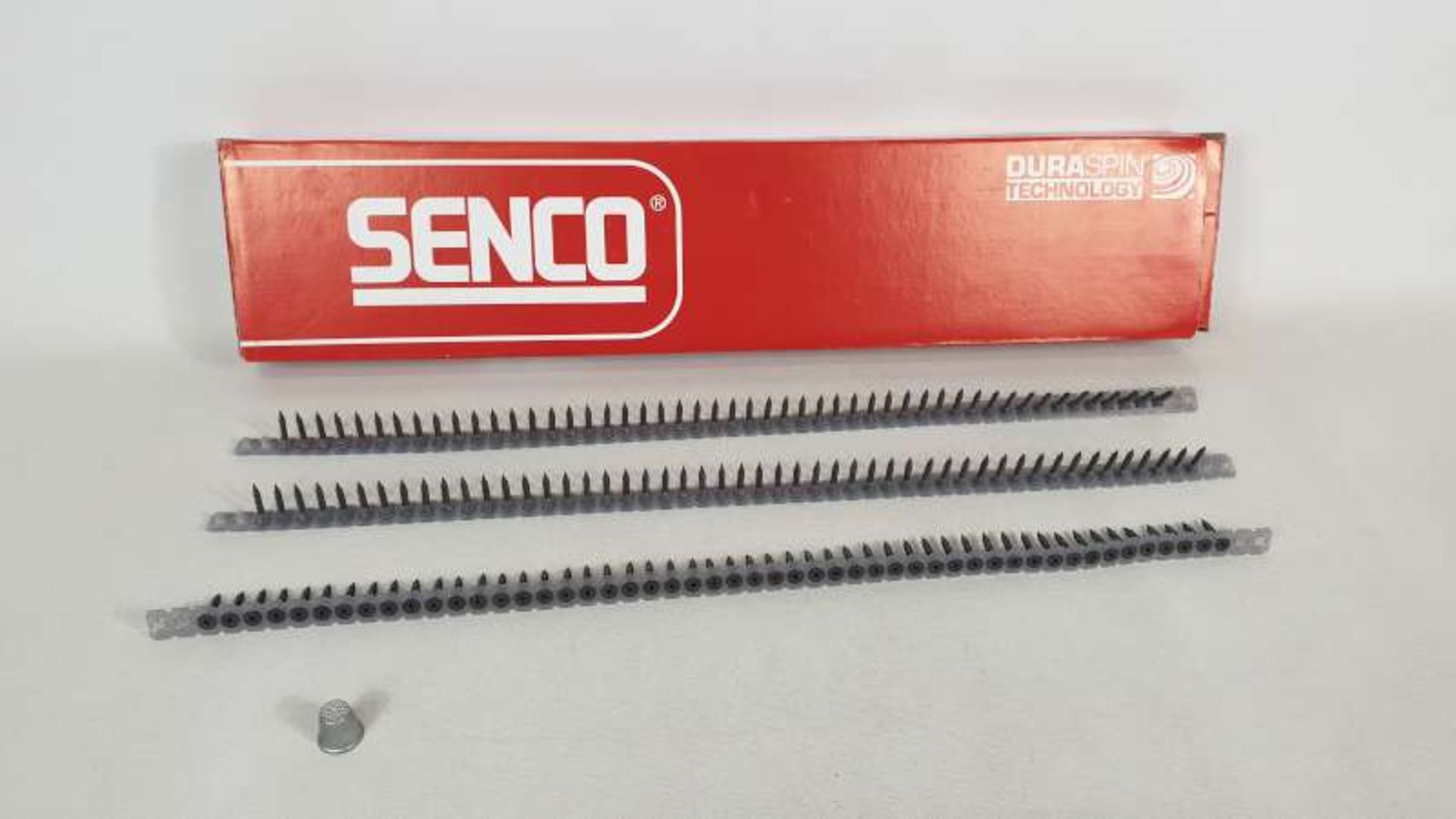 36,000 X SENCO DURA SPIN DRYWALL TO LIGHT STEEL SCREWS SIZE 3.9 MM X 25 MM IN 3 BOXES