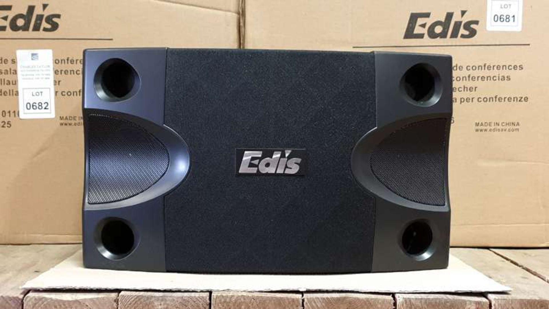 8 X EDIS SPEAKERS MODEL E525 IN 4 BOXES