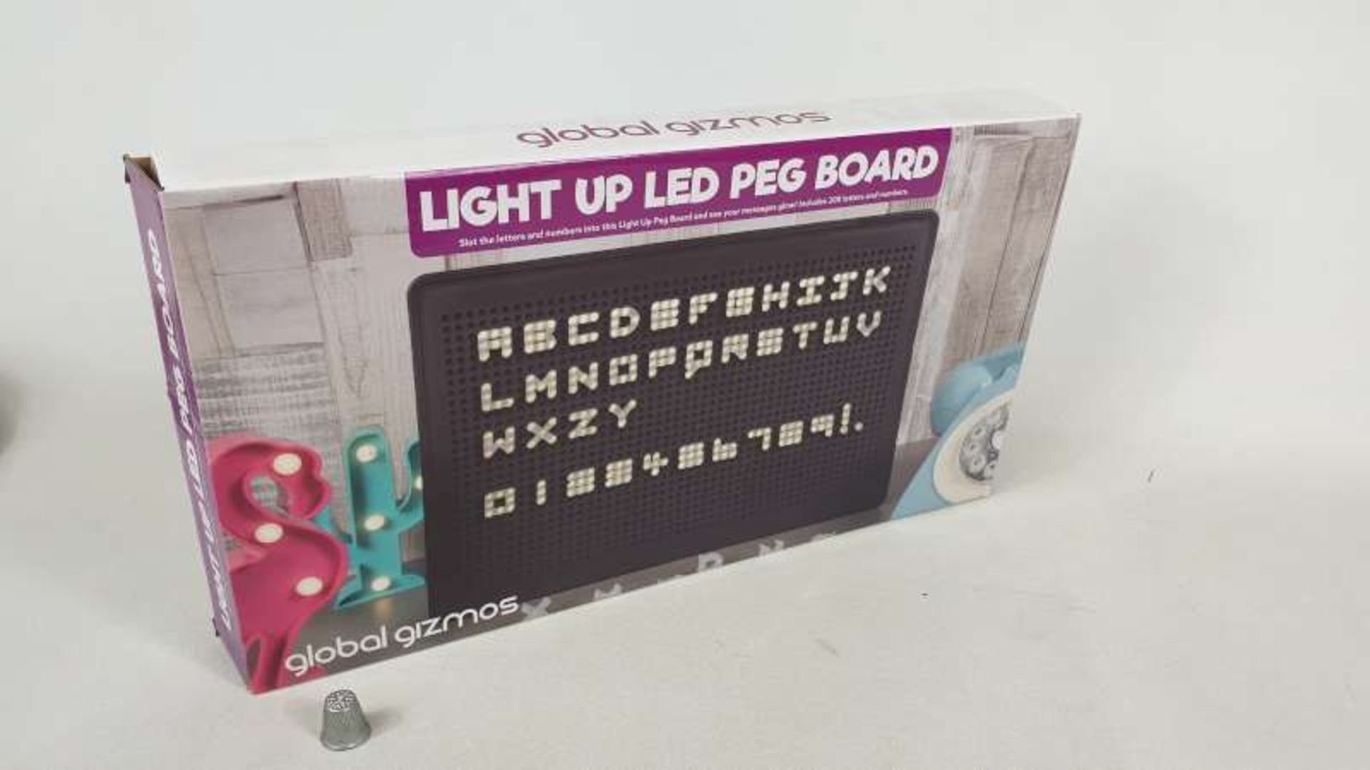 32 X GLOBAL GIZMOS LIGHT UP LED PEG BOARDS IN 4 BOXES