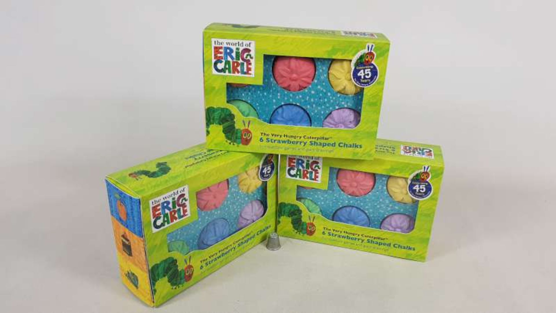 60 X THE WORLD OF ERIC CARLE THE VERY HUNGRY CATERPILLAR 6 STRAWBERRY SHAPED CHALKS IN 5 BOXES