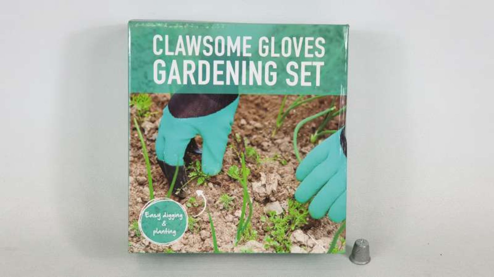 96 X GARDEN GLOVE AND KNEE PAD SETS IN 4 BOXES