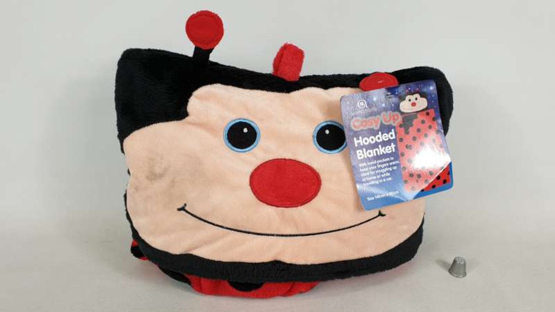 50 X LADYBIRD HOODED BLANKETS IN 5 BOXES