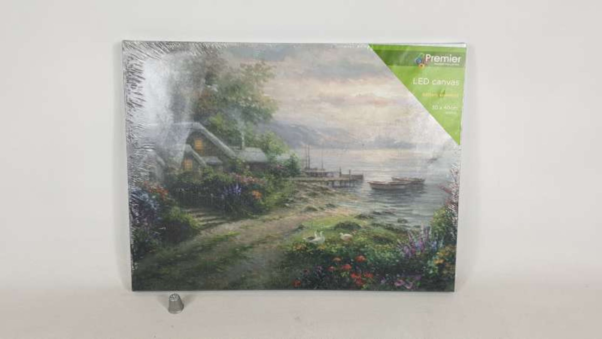 36 X PREMIER LED CANVAS PICTURES SIZE 30 X 40 CM IN 6 BOXES