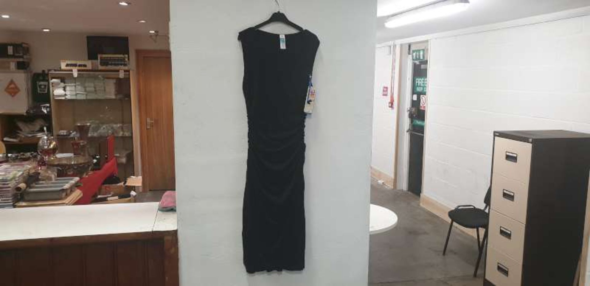 8 X BRAND NEW SPANX BOLD BLACK DRAPED DRESSES SIZE LARGE