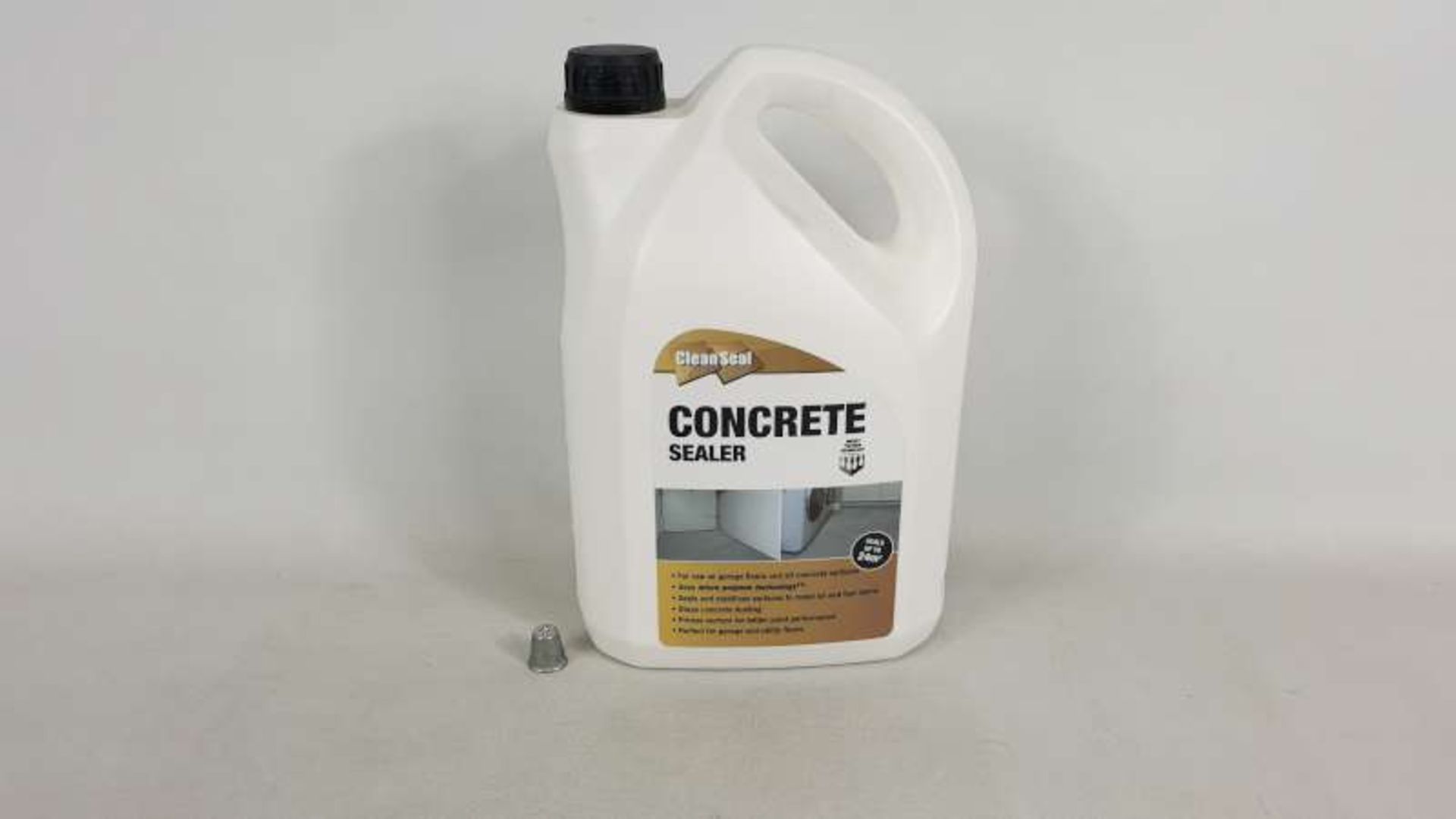 20 X BRAND NEW 4 LITRE BOTTLES OF CLEAN SEAL CONCRETE SEALER IN 5 BOXES