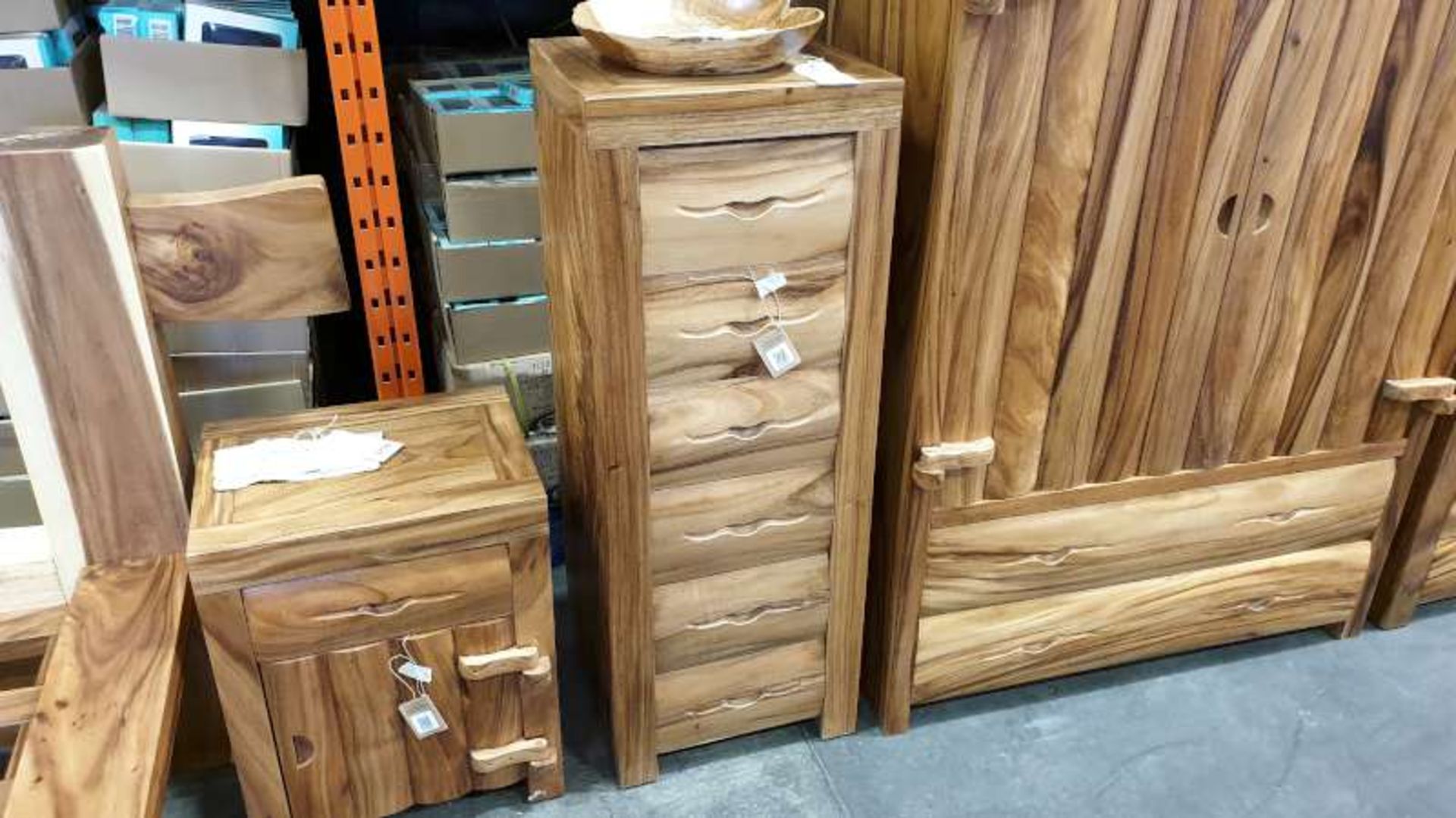 BRAND NEW SOLID SUAR WOODEN CHELSEA 5 DRAWER TALL BOY 45 X 45 X120CM RRP £595