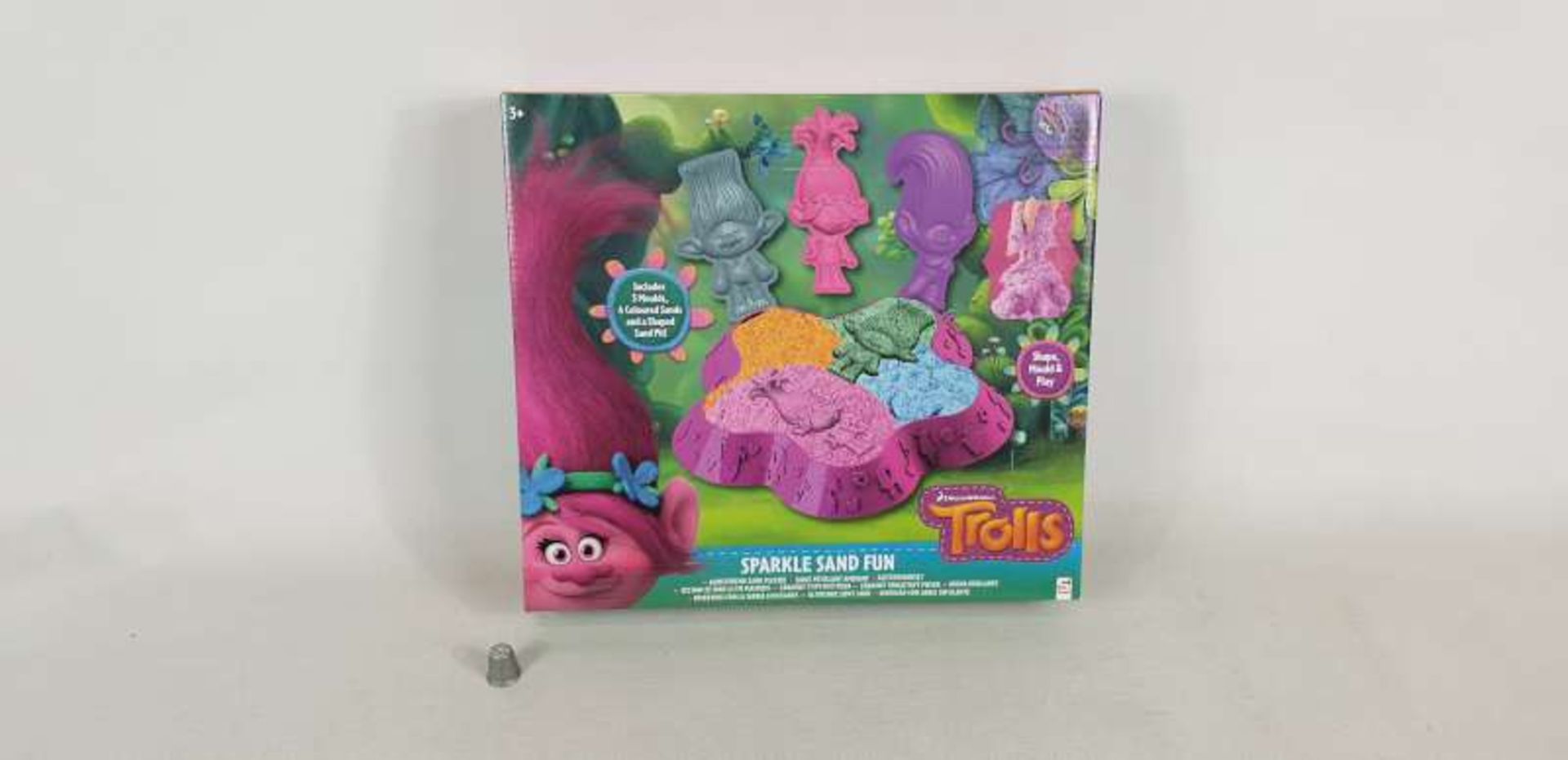 30 X BRAND NEW DREAMWORKS TROLLS SPARKLE SAND FUN IN 5 BOXES