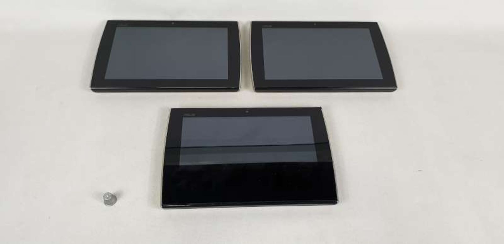 3 X ASUS TABLETS