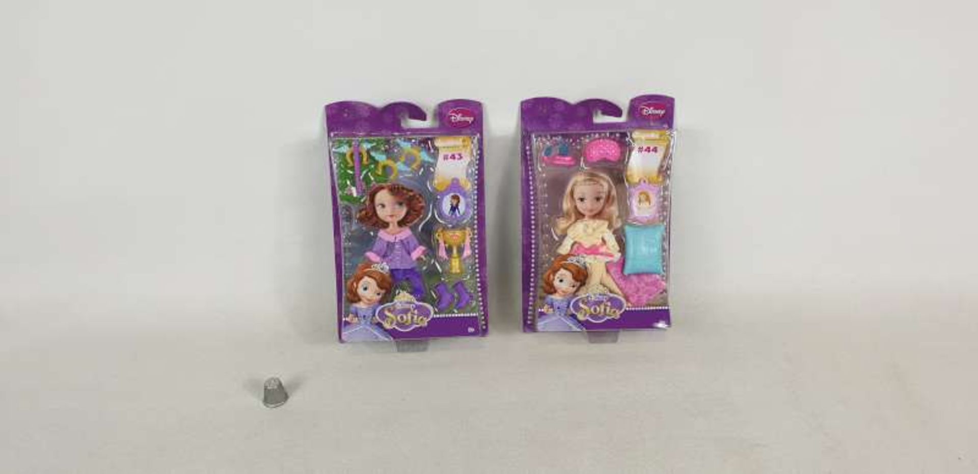 48 X DISNEY SOFIA THE FIRST FASHION DOLL CLOTHING SETS IN 6 BOXES