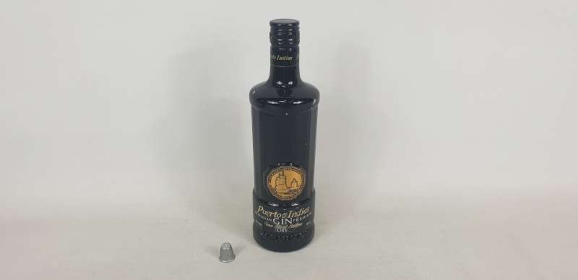 12 X 70 CL BOTTLES OF PUERTO DE INDIAS PURE BLACK EDITION SEVILLIAN GIN PREMIUM IN 2 BOXES