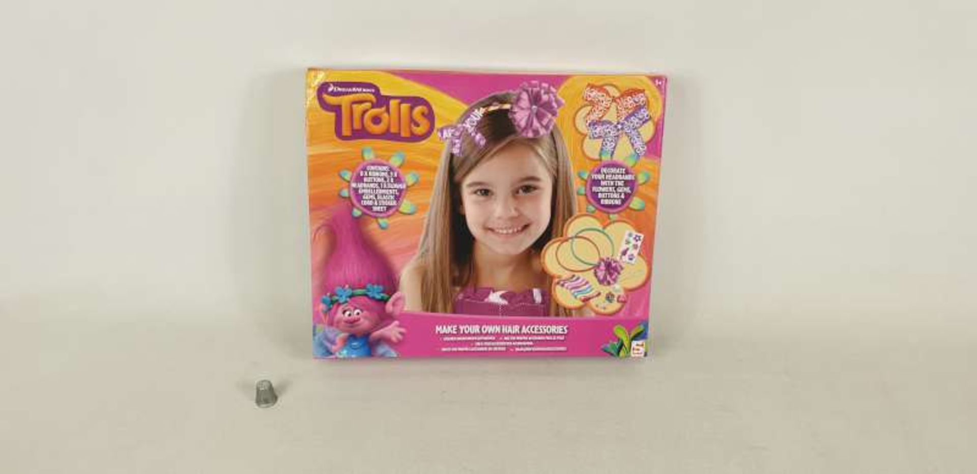 40 X BRAND NEW DREAMWORKS TROLLS MAKE YOUR OWN HAIR ACCESSORIES IN 5 BOXES