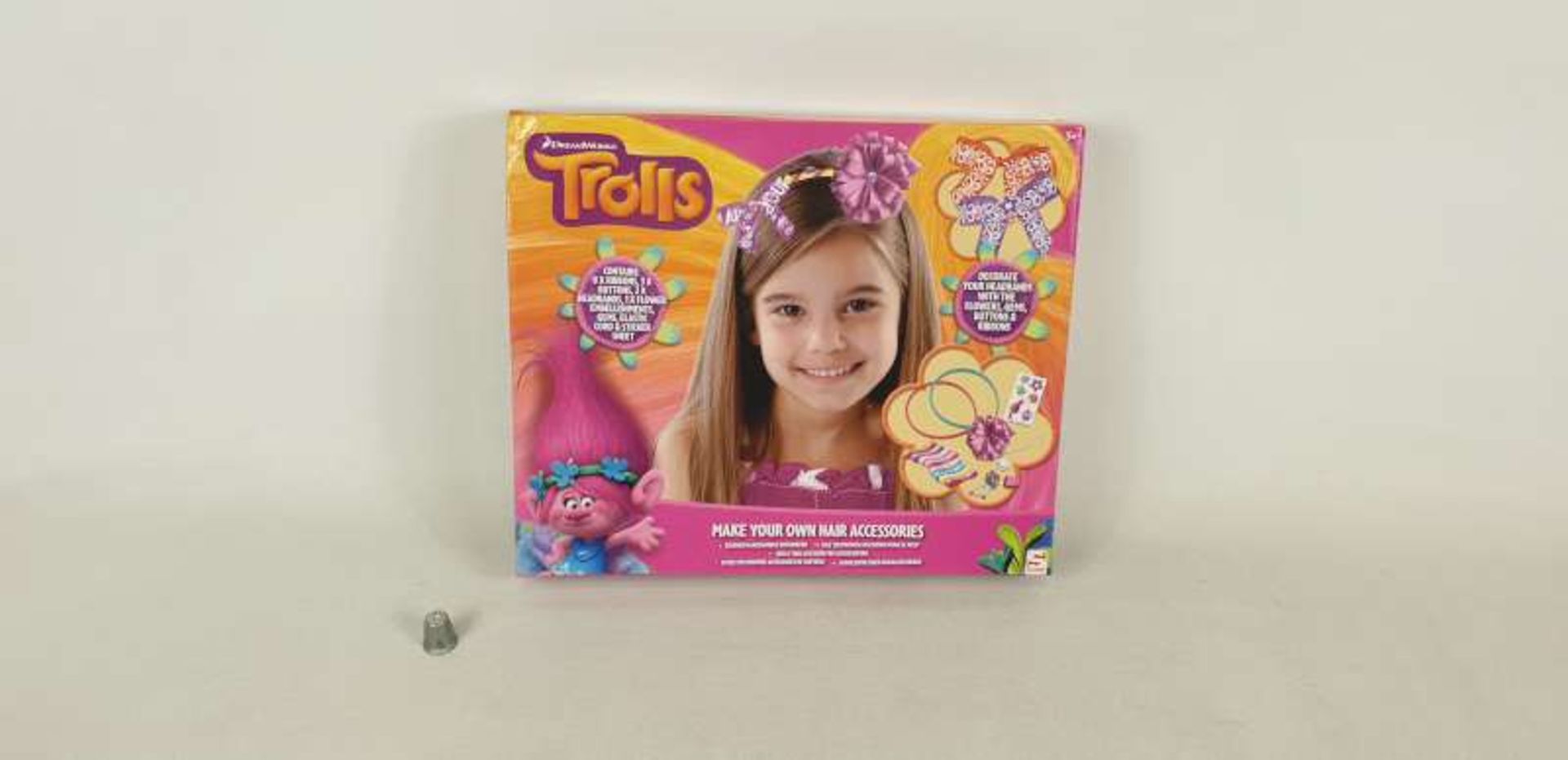 40 X BRAND NEW DREAMWORKS TROLLS MAKE YOUR OWN HAIR ACCESSORIES IN 5 BOXES