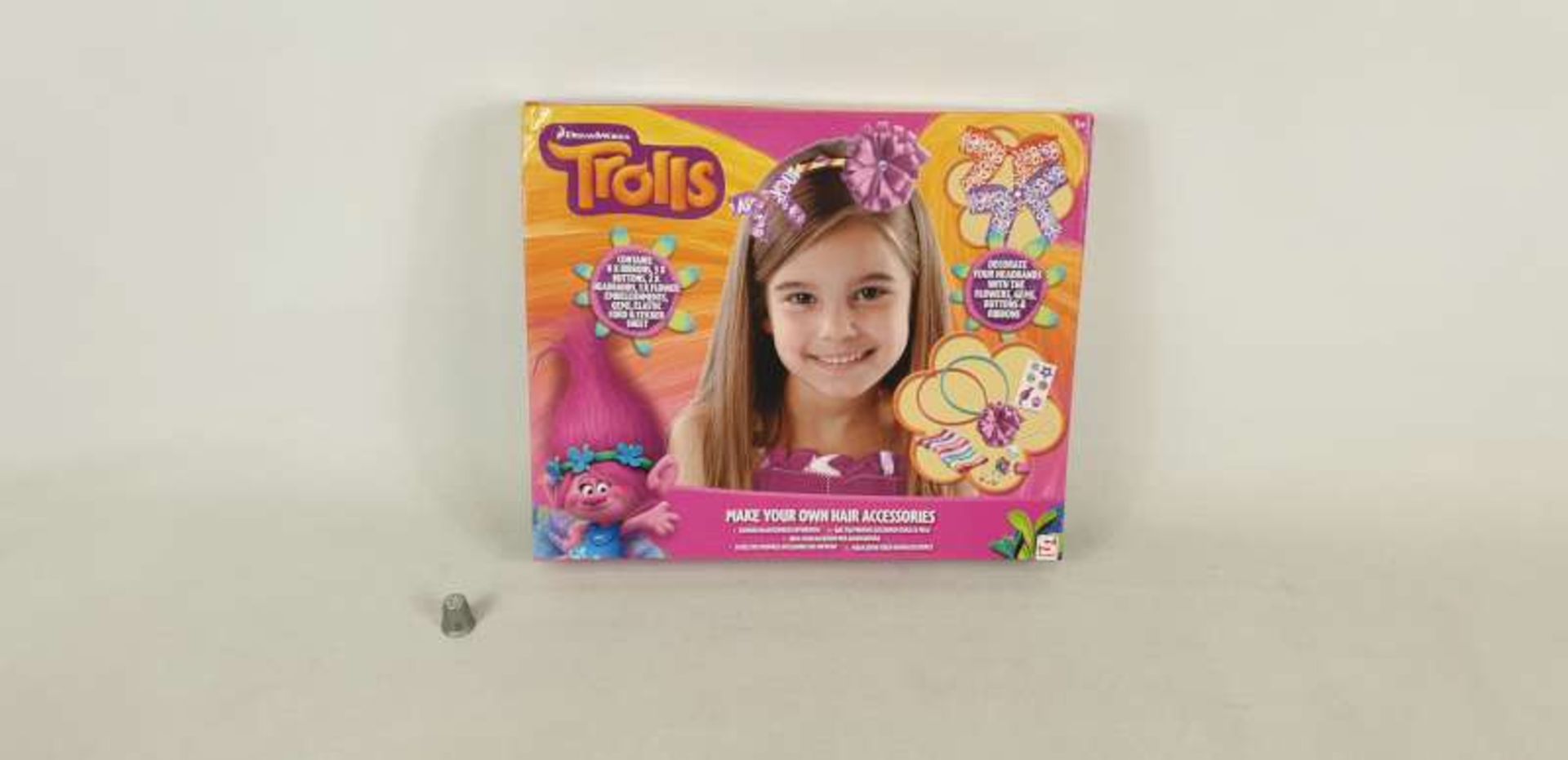 40 X BRAND NEW DREAMWORKS TROLLS MAKE YOUR OWN HAIR ACCESSORIES IN 5 BOXES