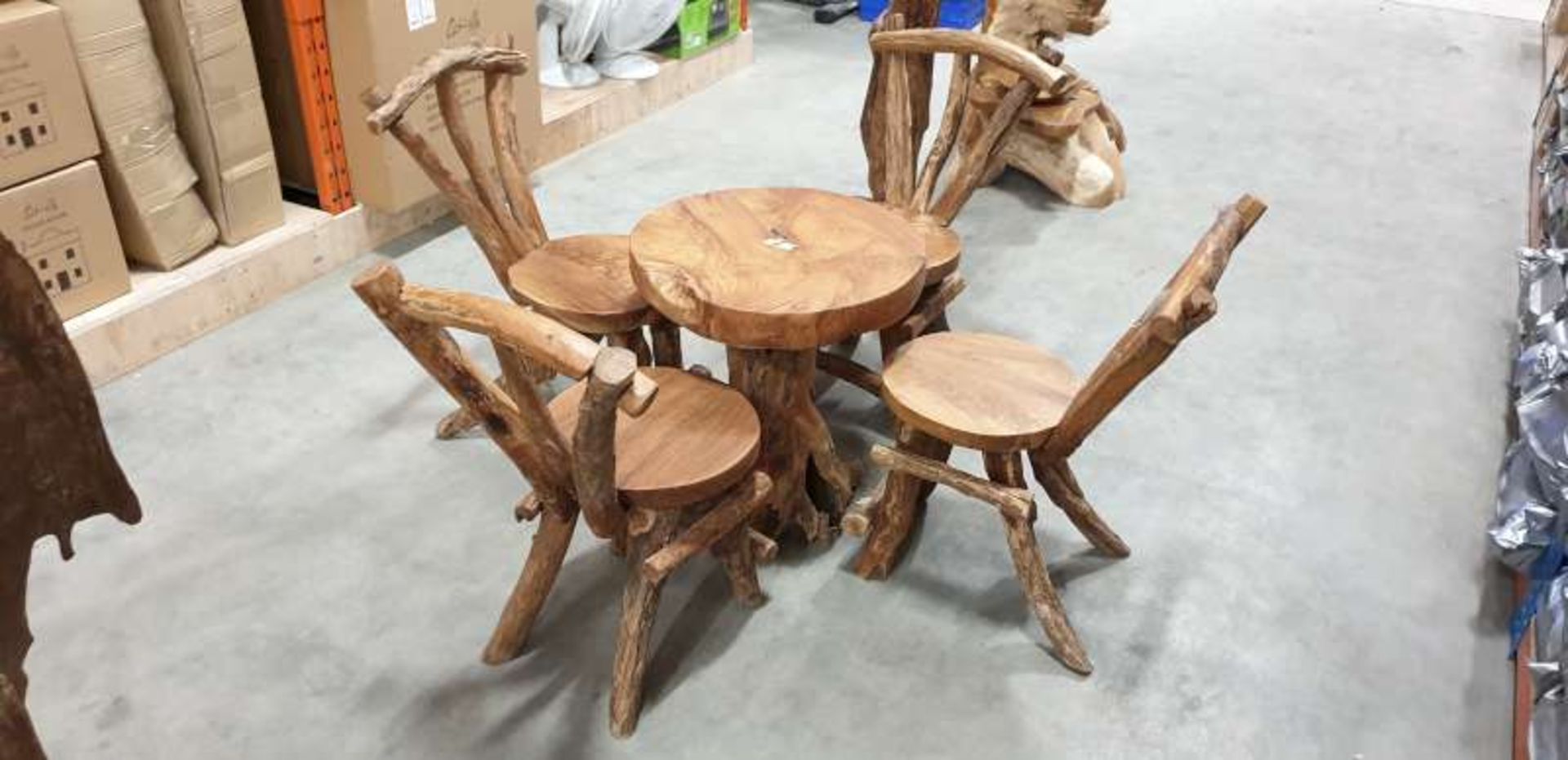 BRAND NEW SOLID TEAK COFFEE TABLE SET WITH 4 CHAIRS SIZE 60 X 60 X 55 CM RRP £1295