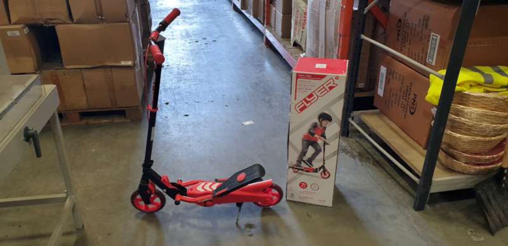 2 X BRAND NEW BOXED YVOLVE SPORTS FLYER SCOOTERS IN 1 BOX