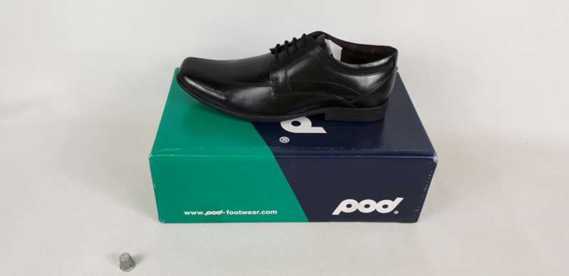 10 X BRAND NEW BOXED POD SHOES SIZE 42 IN 2 BOXES