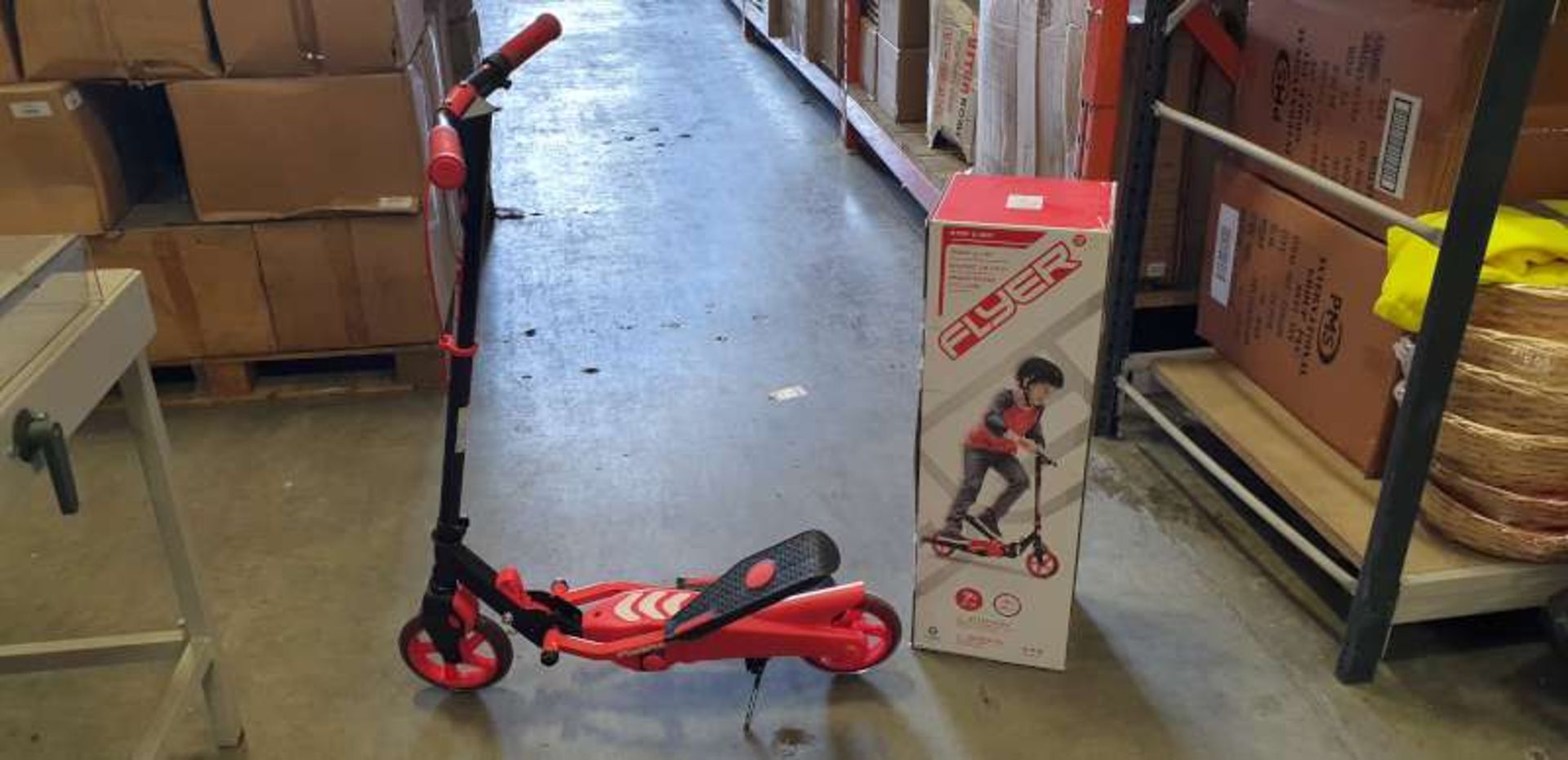 2 X BRAND NEW BOXED YVOLVE SPORTS FLYER SCOOTERS IN 1 BOX