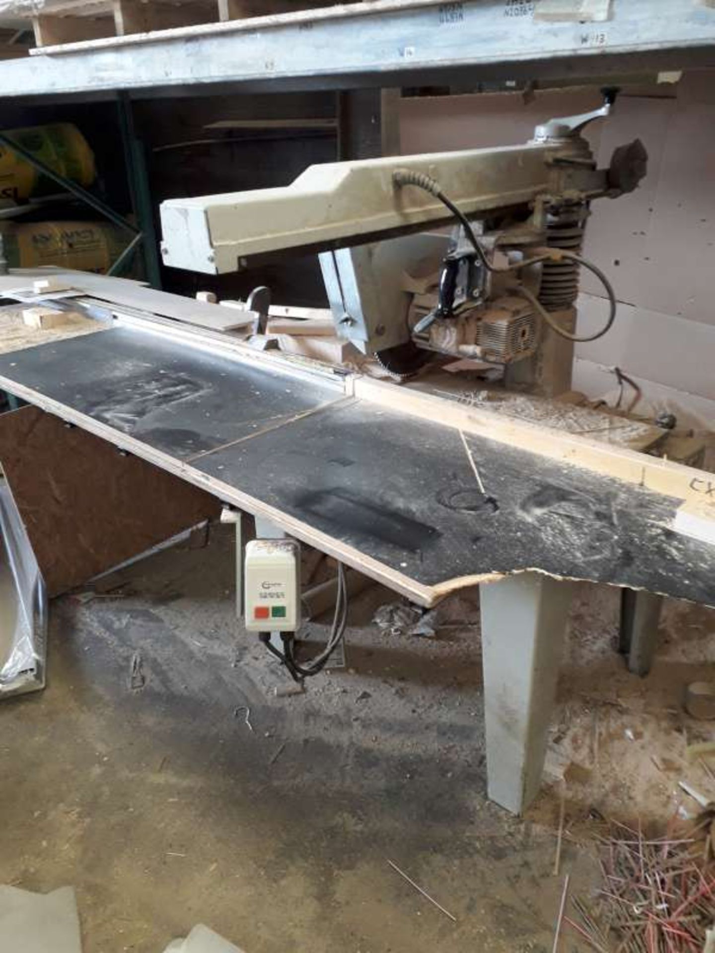 1 X CROMPTON SERIES 3000 TABLE SAW.