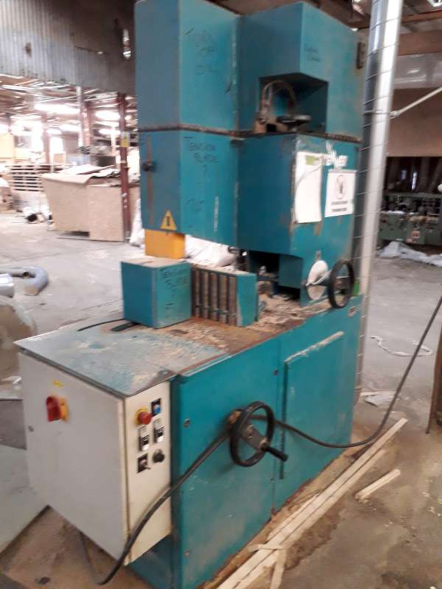 STENNER36 HEAVY DUTY BAND SAW.