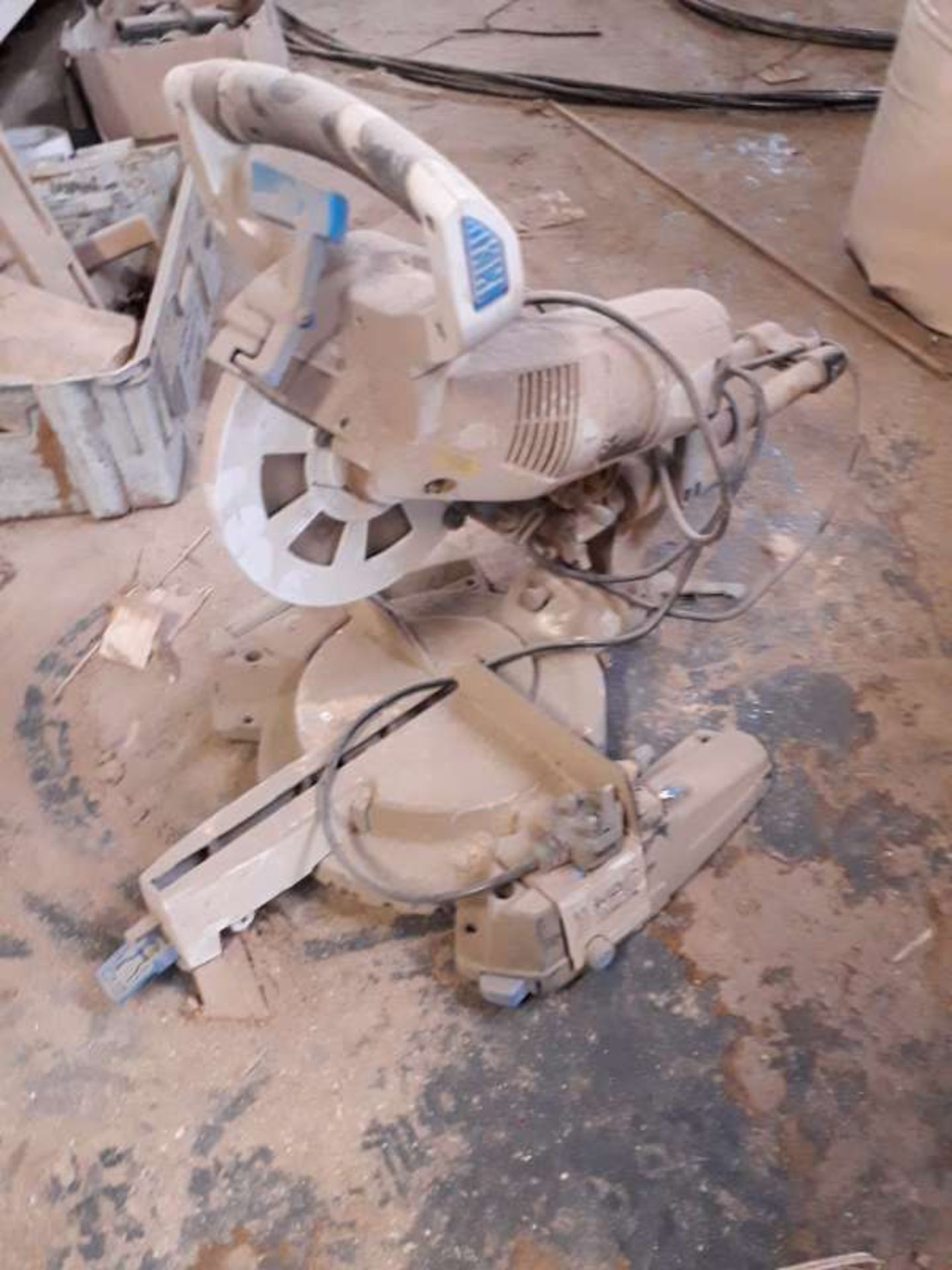 MAC, PULLDOWN CIRCULAR SAW.