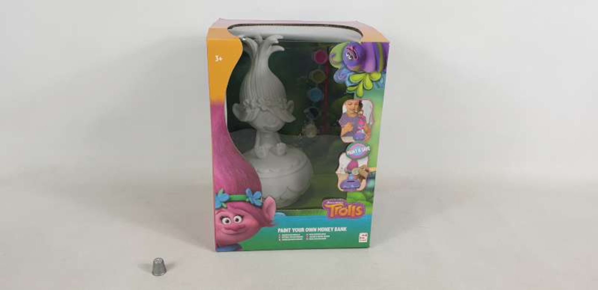 30 X BRAND NEW DREAMWORKS TROLLS PAINT YOUR OWN MONEY BANKS IN 5 BOXES