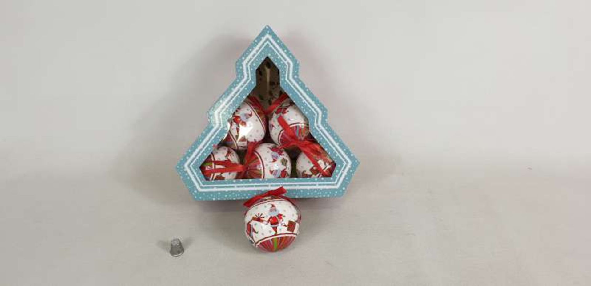 48 X SETS OF 6 SANTA CHRISTMAS TREE BAUBLES IN 3 BOXES