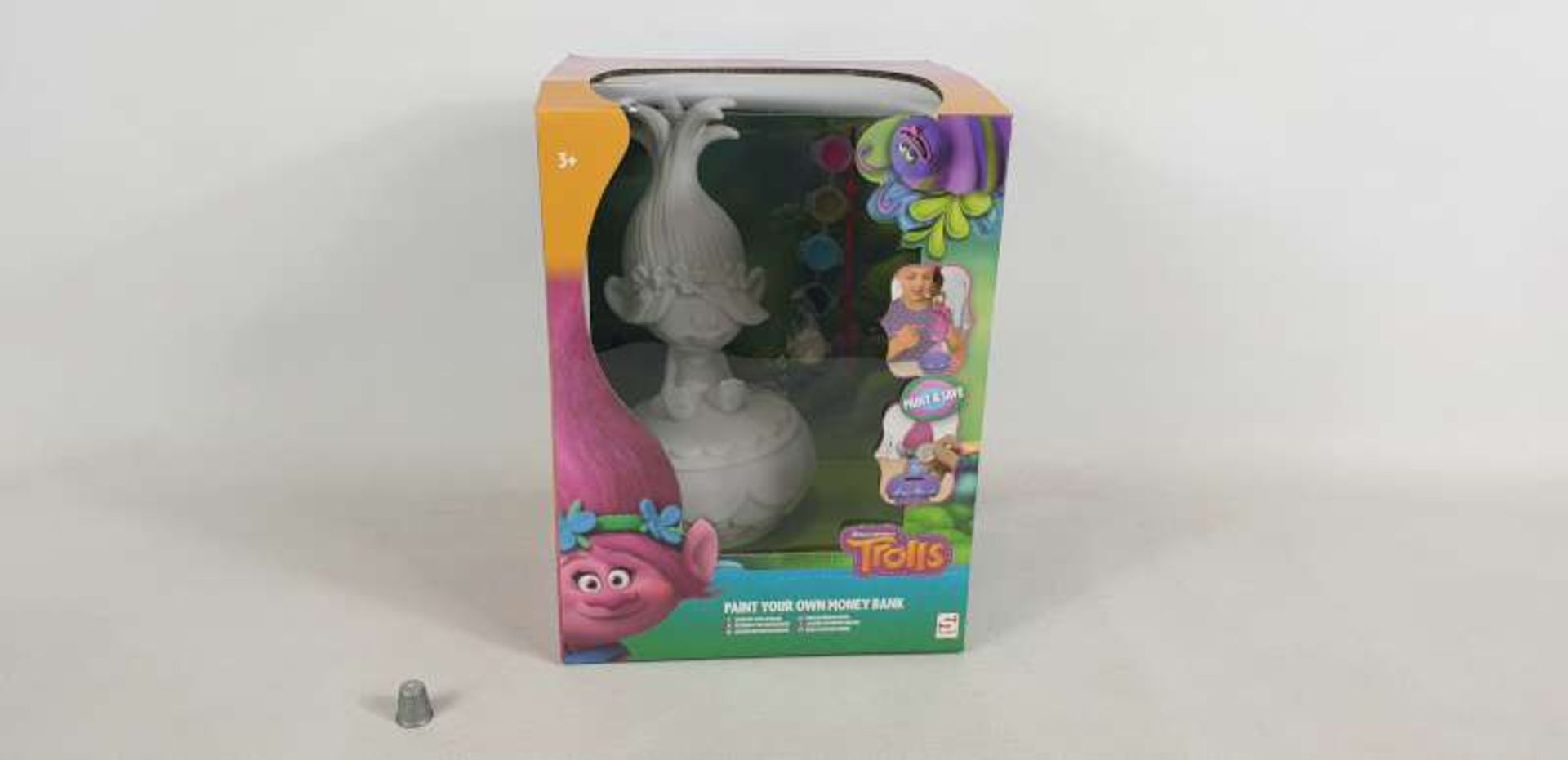 30 X BRAND NEW DREAMWORKS TROLLS PAINT YOUR OWN MONEY BANKS IN 5 BOXES