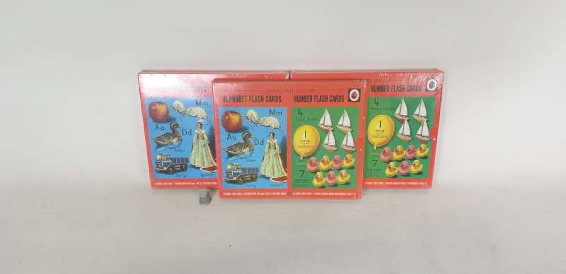 72 X LADYBIRD VINTAGE COLLECTION ALPHABET AND NUMBER FLASH CARDS IN 3 BOXES