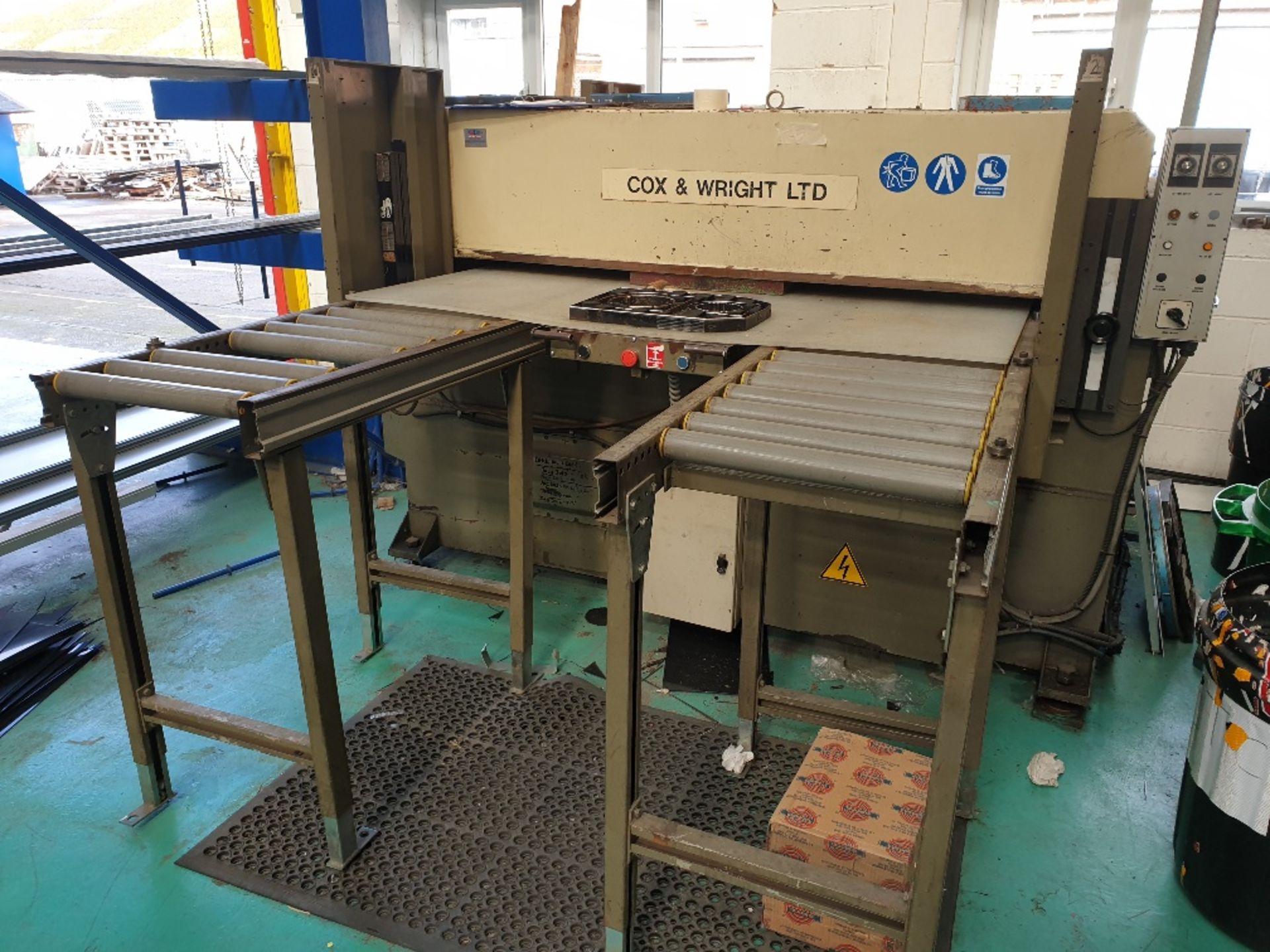 Cox & Wright Ltd Press with 5’ x 2.5’ working area. Serial No. Z8989-11 with McLaren light guard