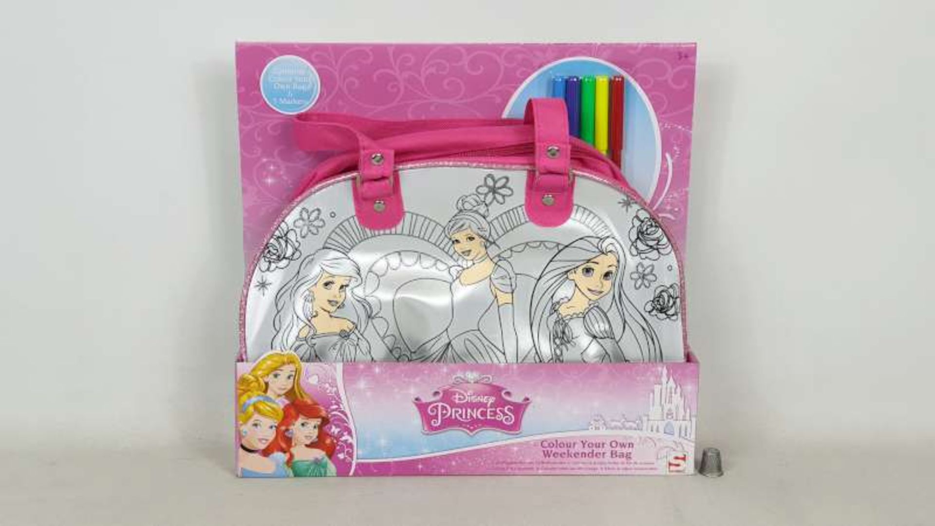 30 X BRAND NEW BOXED DISNEY PRINCESS COLOUR YOUR OWN WEEKEND BAG IN 5 BOXES