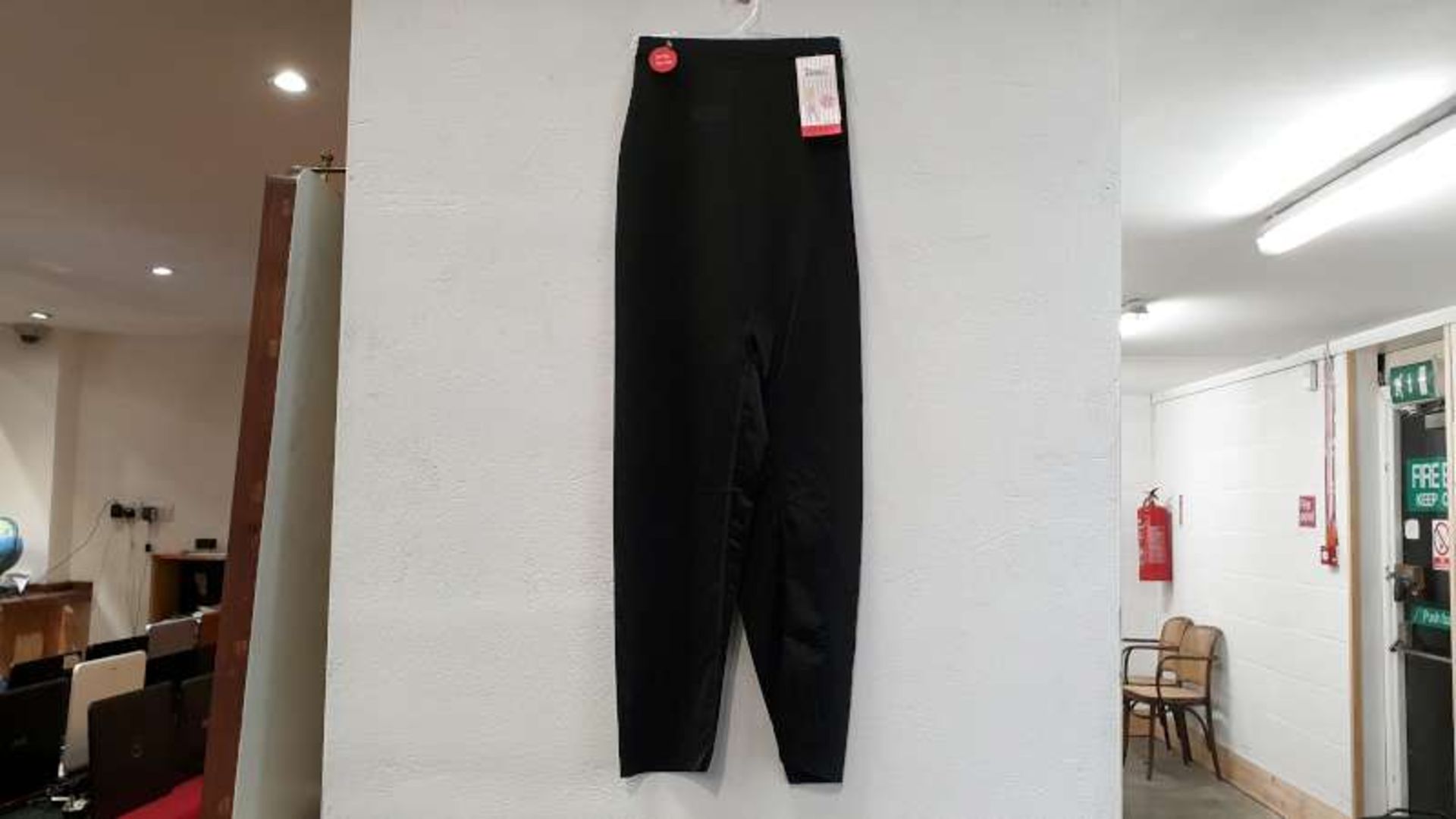 10 X BRAND NEW SPANX SKINNY BRITCHES HIGH WAISTED CAPRI BLACK LEGGINGS SIZE LARGE RRP £600