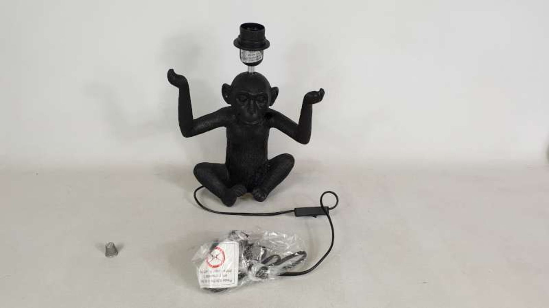 10 X BRAND NEW MATT BLACK MONKEY HOLDING SHADE TABLE LAMPS IN 10 BOXES