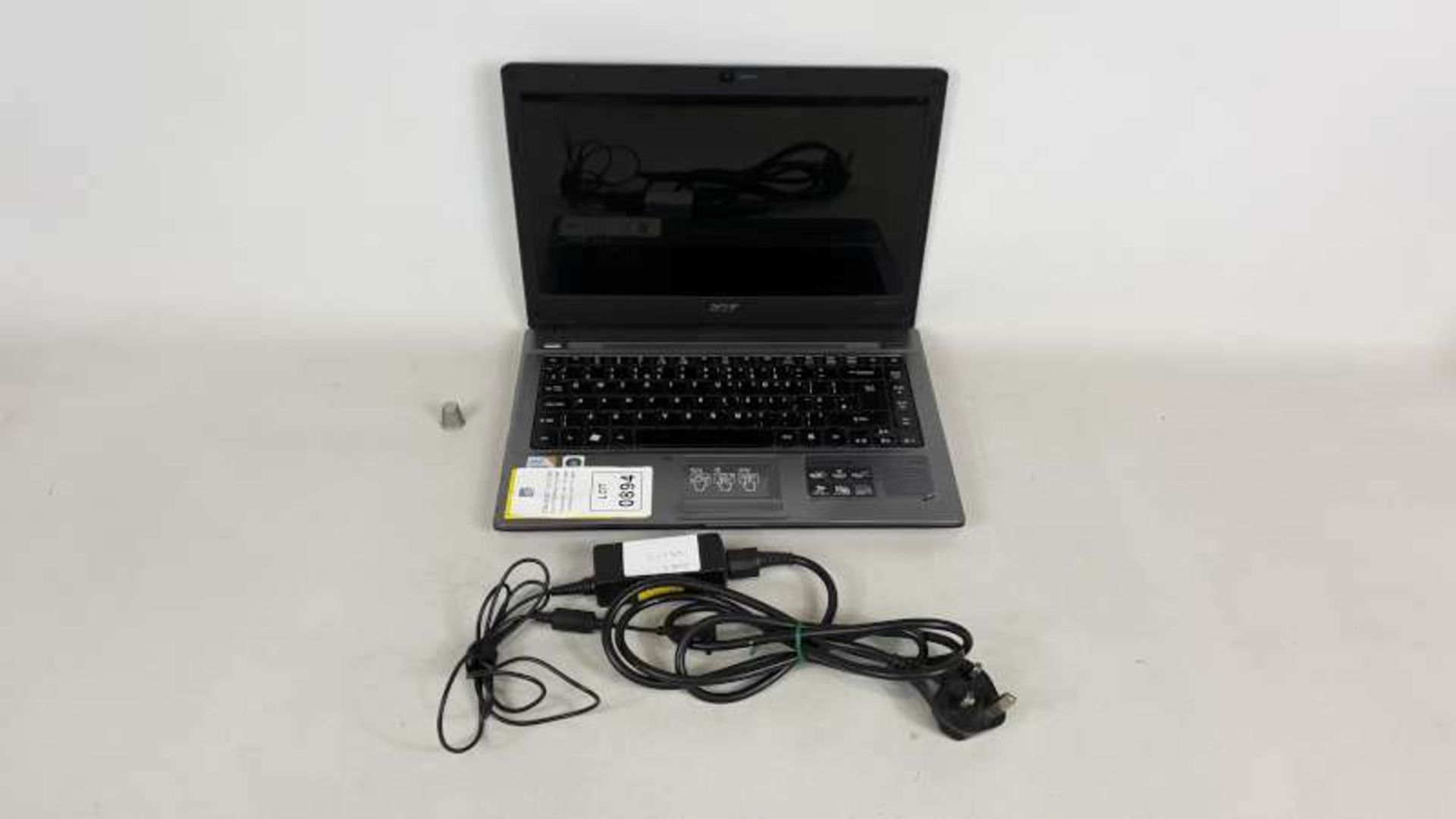 ACER LAPTOP WITH CHARGER