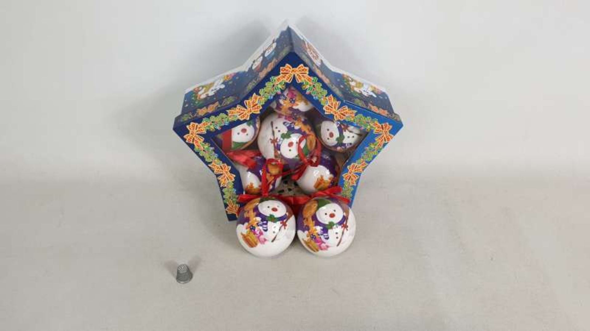 48 X SNOWMAN CHRISTMAS BAUBLES IN DECORATIVE STAR BOX IN 3 BOXES