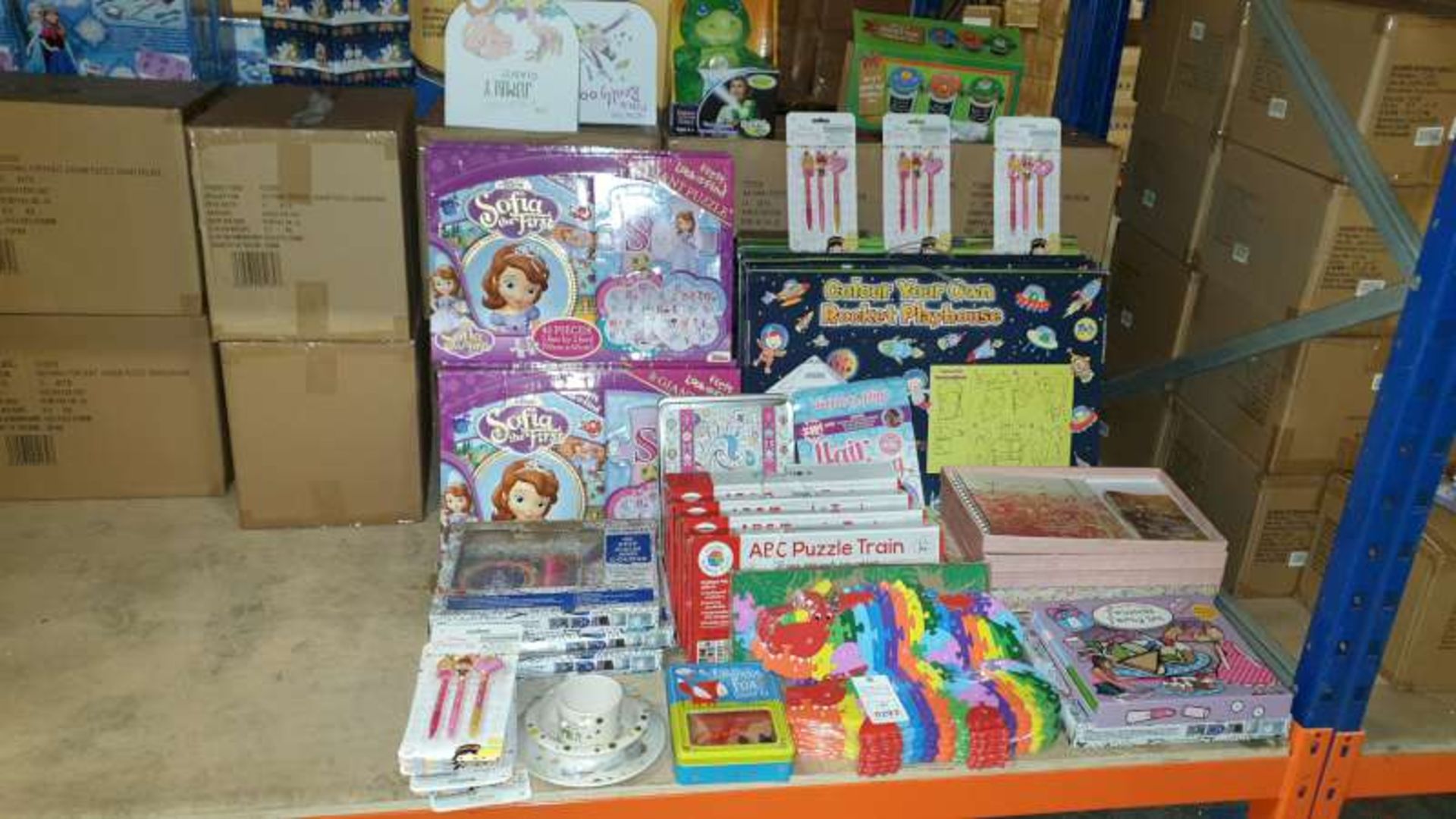 MIXED LOT CONTAINING ABC PUZZLE TRAIN, DISNEY SOFIA THE FIRST, FIRST LOOK AND FIND BOOK AND GIANT