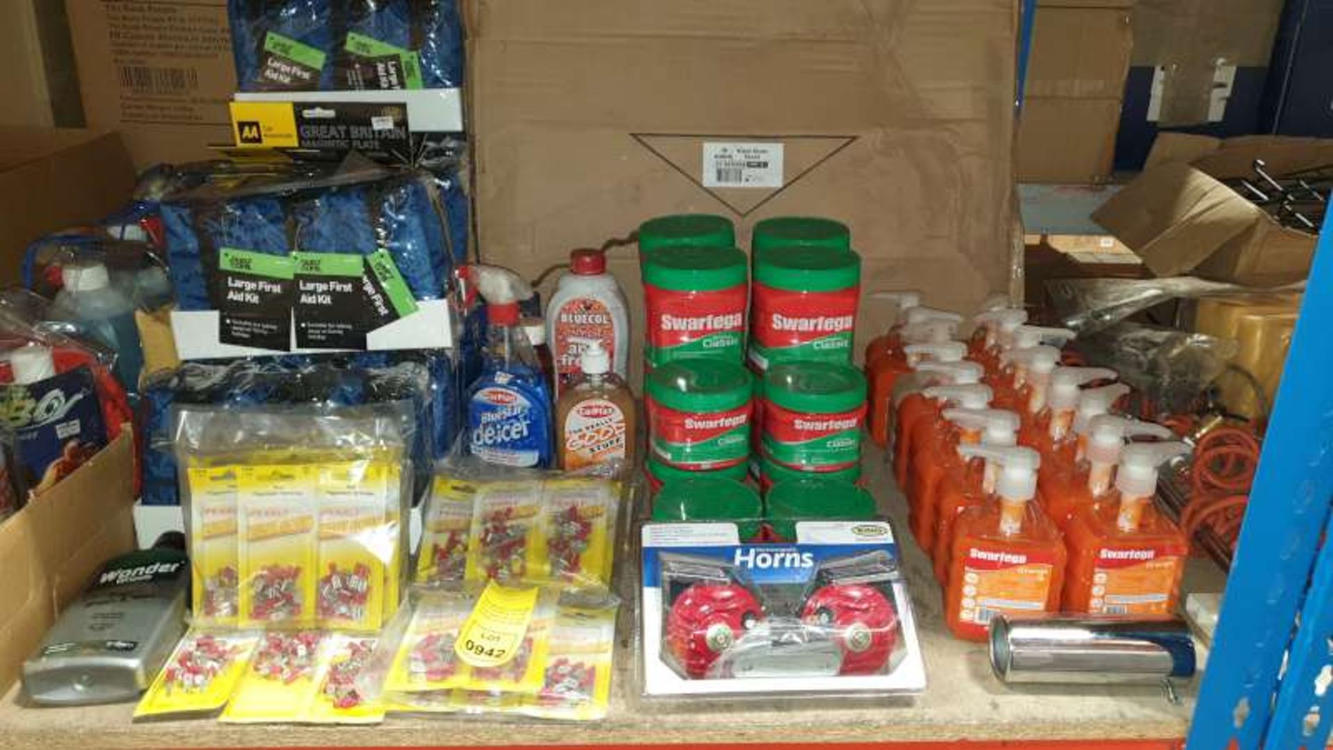 LOT CONTAINING WONDER WHEELS WASH AND WAX, LARGE FIRST AID KITS, ELECTROMAGNETIC HORNS, SWARFEGA