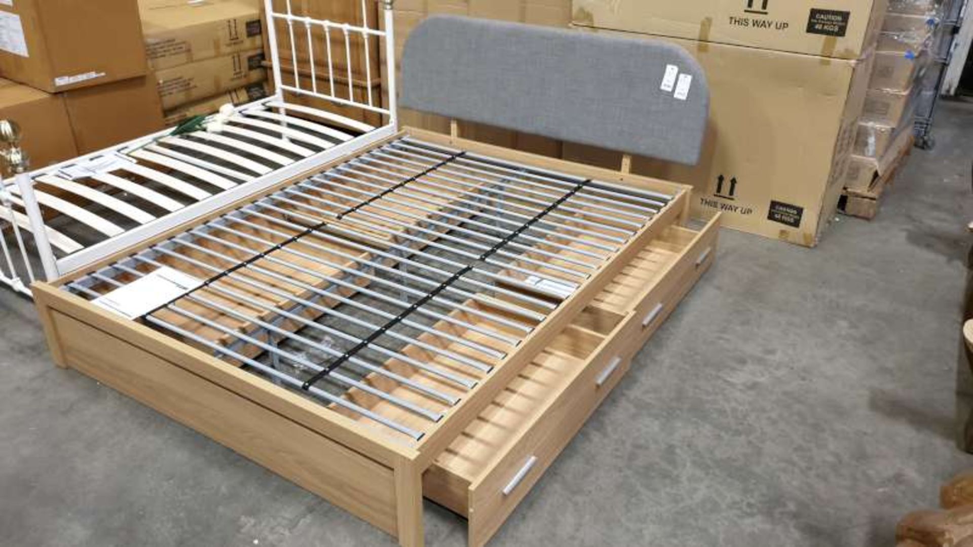 BRAND NEW BOXED NEVADA KING SIZE BED