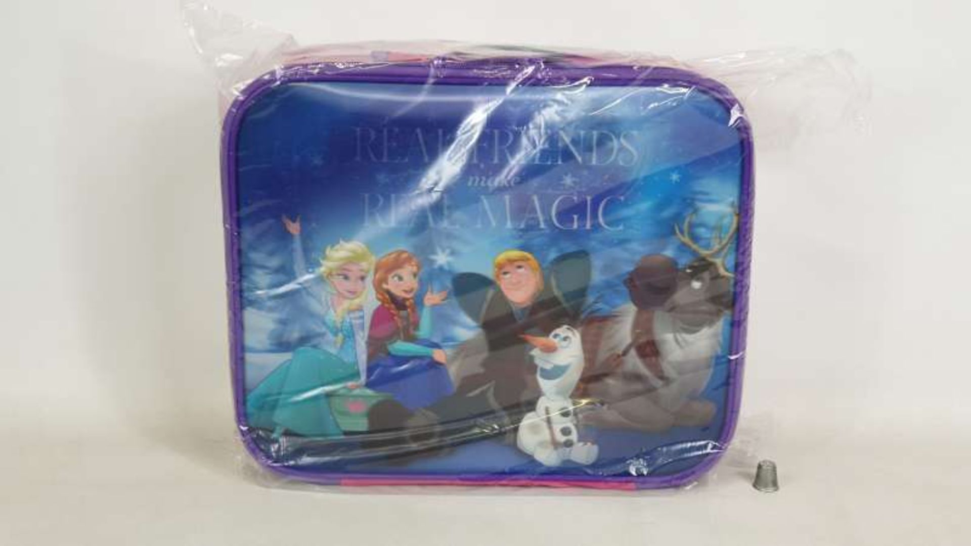 16 X BRAND NEW BOXED FROZEN LENTICULAR SUITCASES IN 2 BOXES