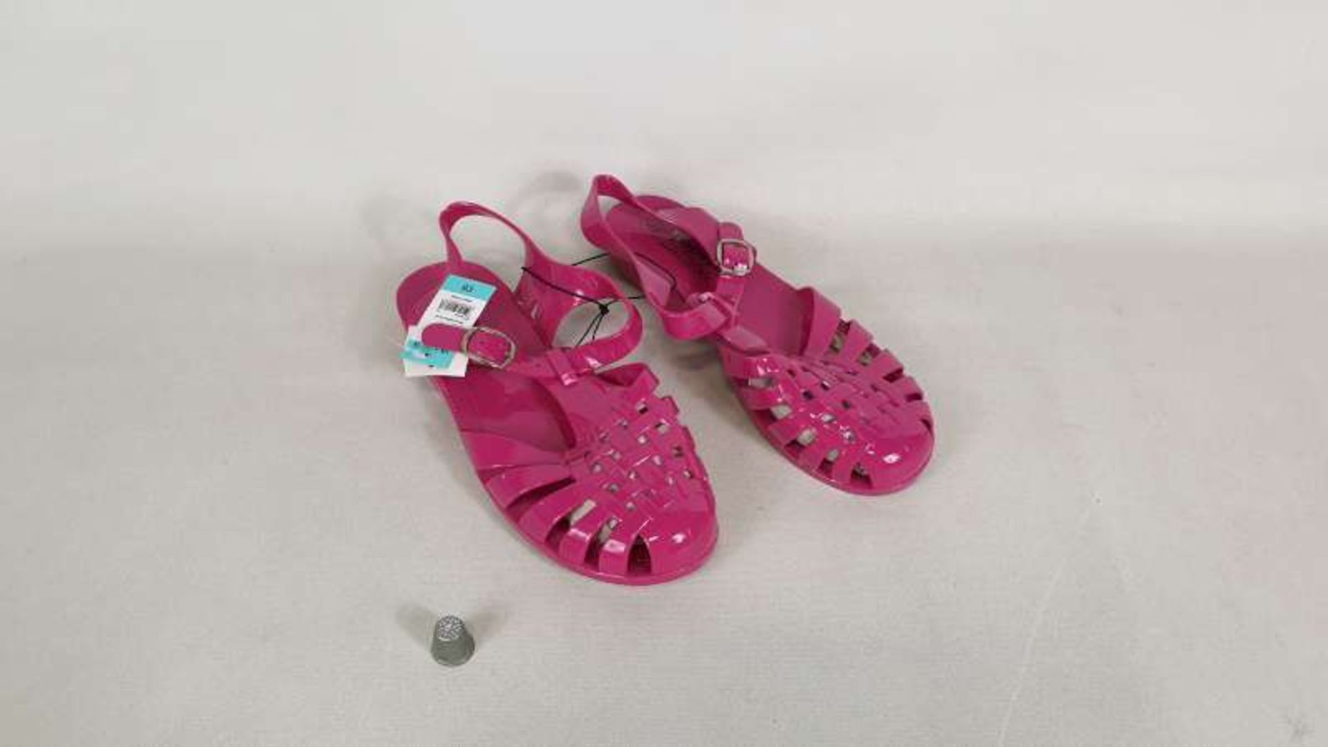 APPROX 80 X BRAND NEW PINK JELLY SANDALS IN 2 BOXES