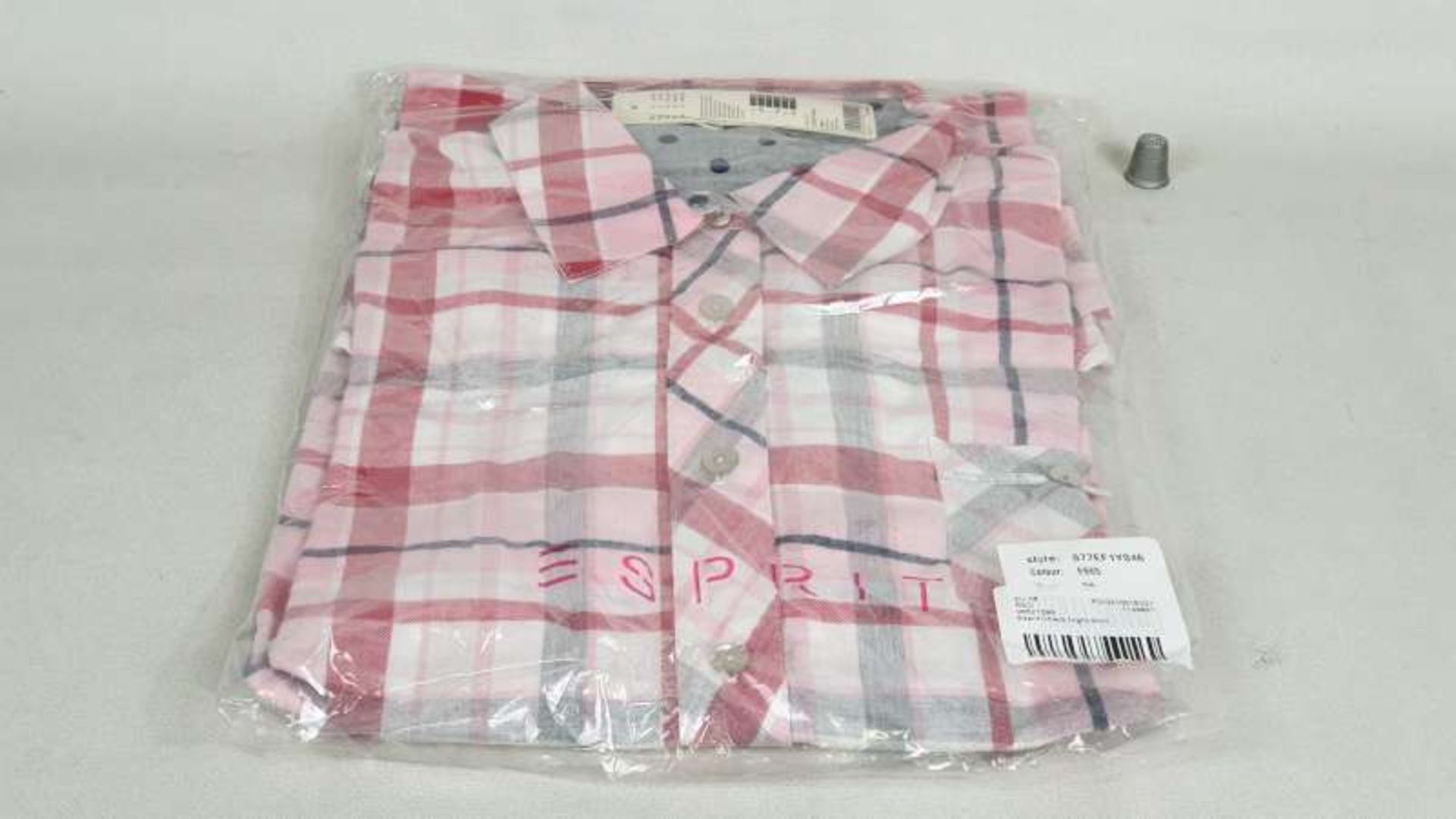 28 X ESPIRIT RED CHECK NIGHT SHIRTS IN 1 BOX