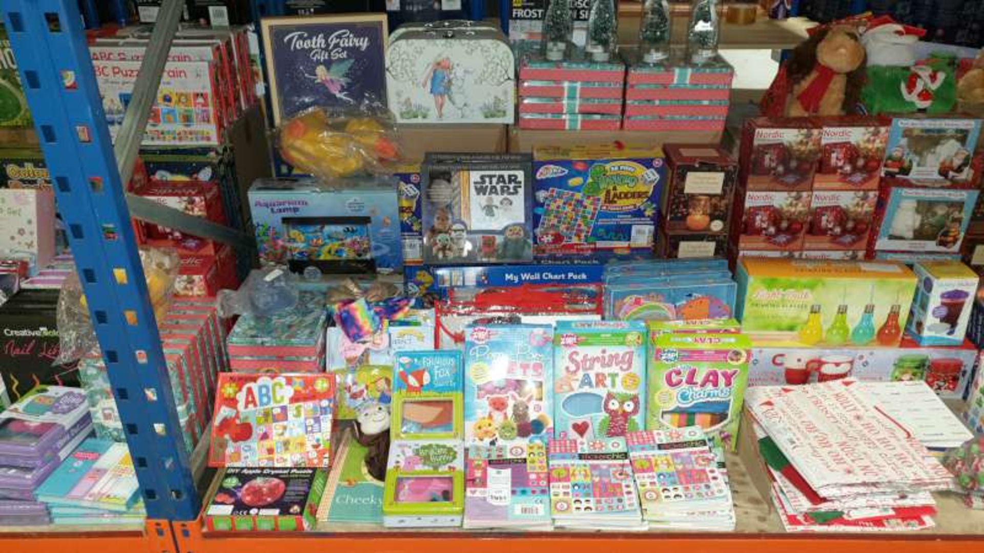 MIXED LOT CONTAINING POM POM PETS, MY FABULOUS FOX, ABC FLOOR PUZZLES, WALL CHARTS, SNAKES AND