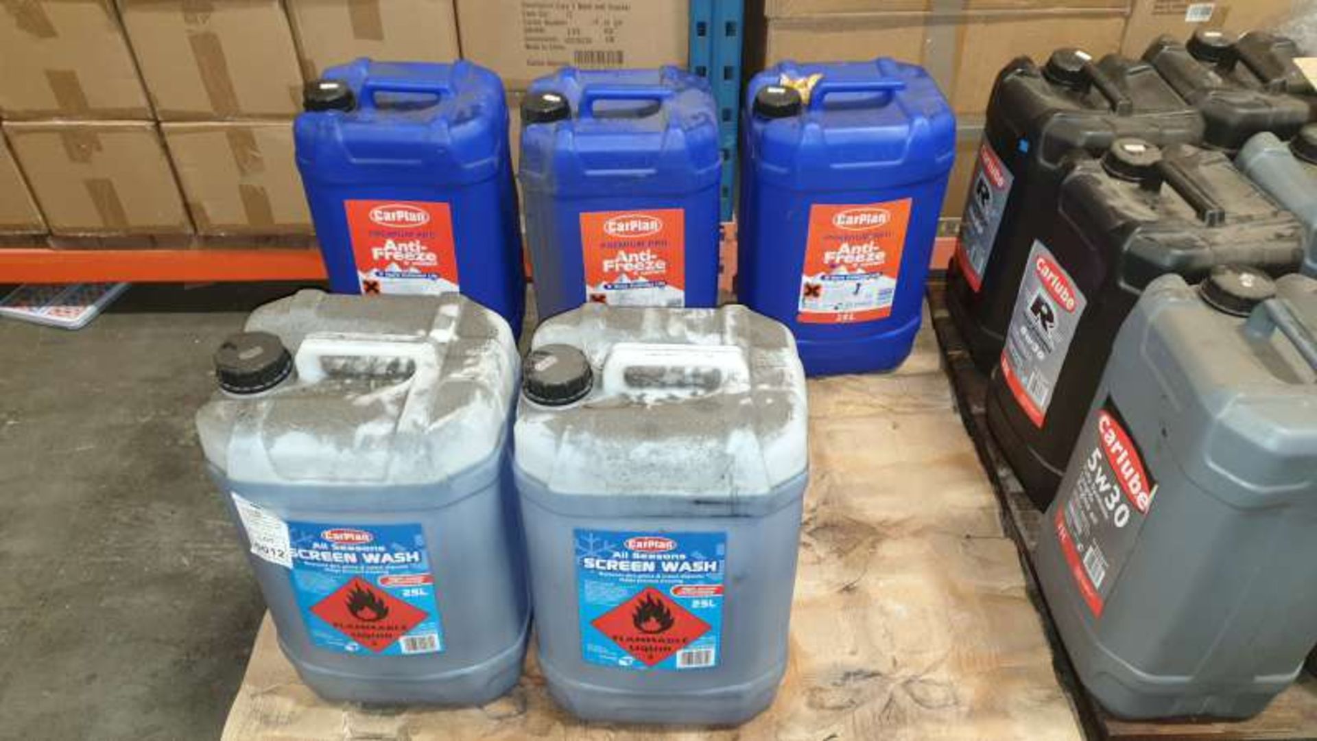 3 X 25 LITRE CARPLAN PREMIUM RED ANTIFREEZE AND 2 X CARPLAN 25 LITRE ALL SEASONS SCREEN WASH