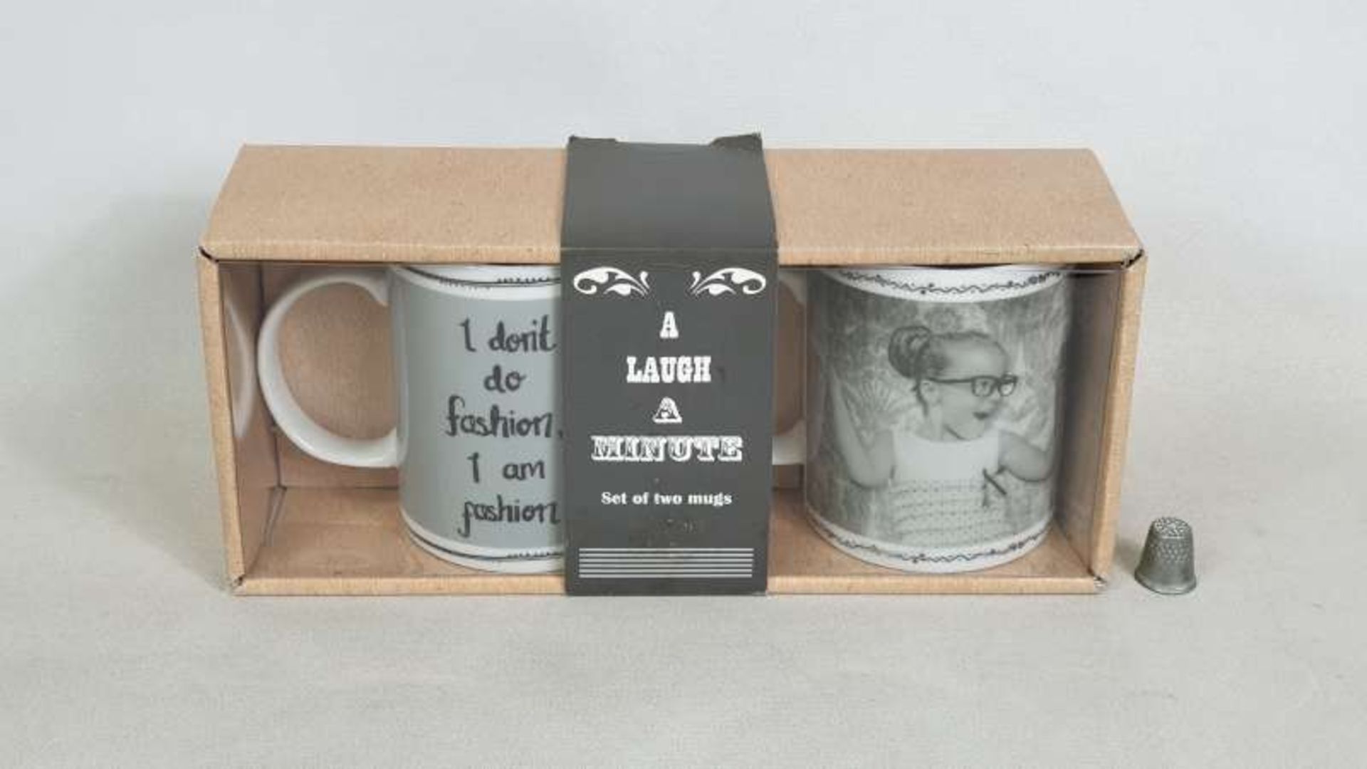 60 X BRAND NEW BOXED SET OF 2 A LAUGH A MINUTE MUGS IN 4 BOXES