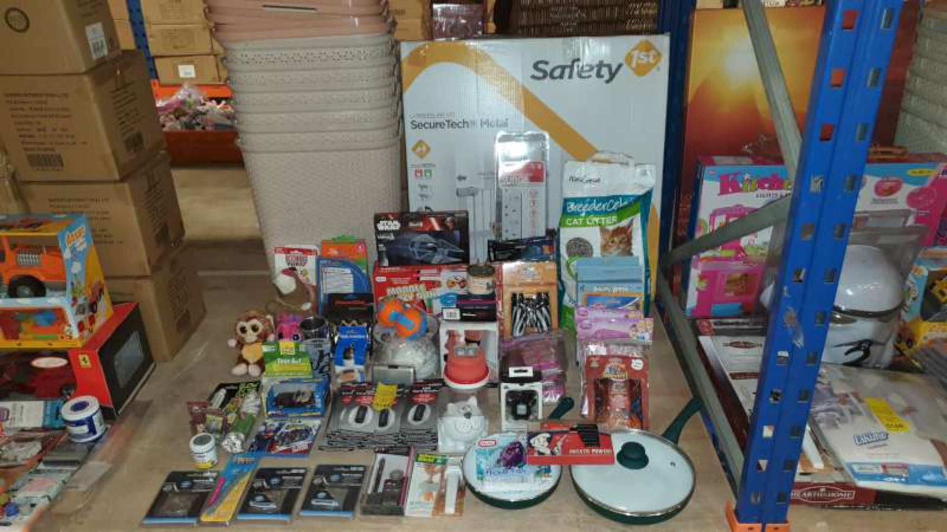 MIXED LOT CONTAINING SECURE TECH METAL PET GATE, MARBLE FRENZY RUN, DISNEY PRINCESS, PET TOYS, FANCY