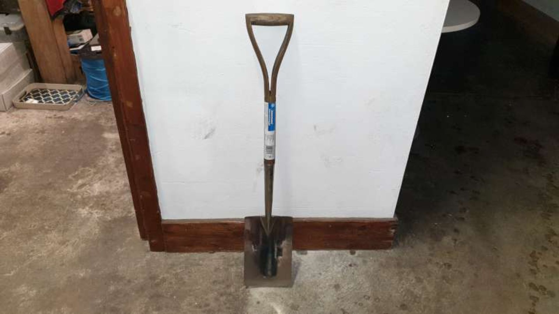 6 X BRAND NEW SILVERLINE POLISHED ASH HANDLE STAINLESS STEEL GARDENING SPADE 1000MM