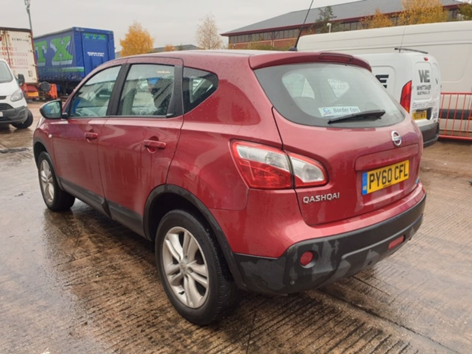 RED NISSAN QASHQAI. ( DIESEL ) Reg : PY60 CFL, Mileage : 108,613 Details: KEYS X 2 WITH LOG BOOK MOT - Image 5 of 7