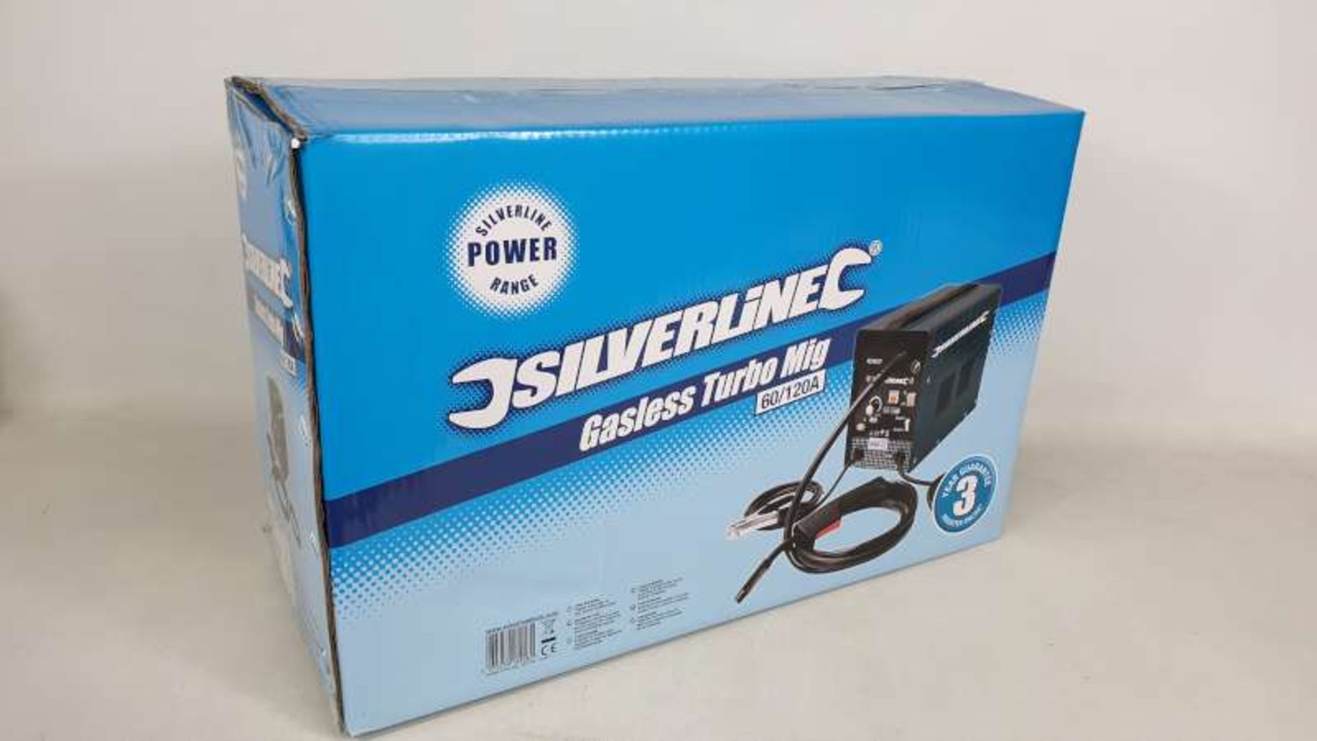 BRAND NEW BOXED SILVERLINE GASLESS TURBO MIG WELDER 60/120A WITH 3 YEARS MANUFACTURERS GUARANTEE