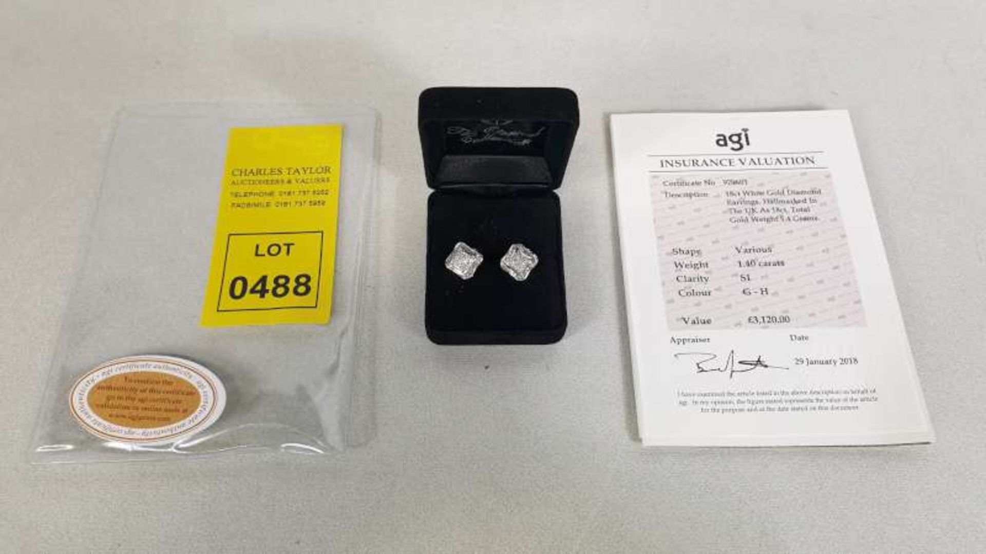 1.4CT G SI DIAMOND EARRINGS SET IN 18CT WHITE GOLD WITH CERTIFICATION REF AGI / 979601 INSURANCE