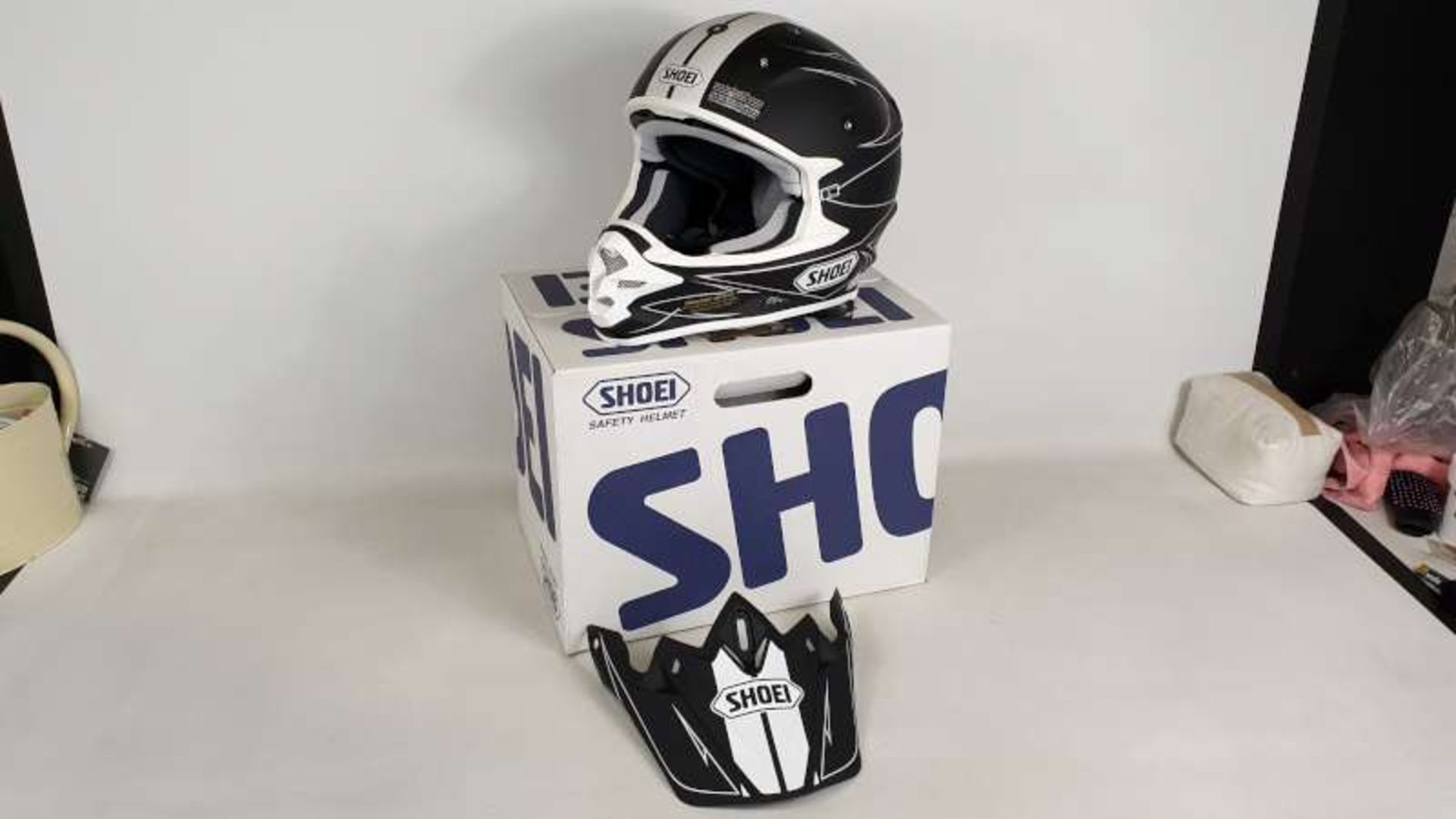 SHOEI VFX-W HECTIC TC5 EXTRA LARGE HELMET RRP £449.99