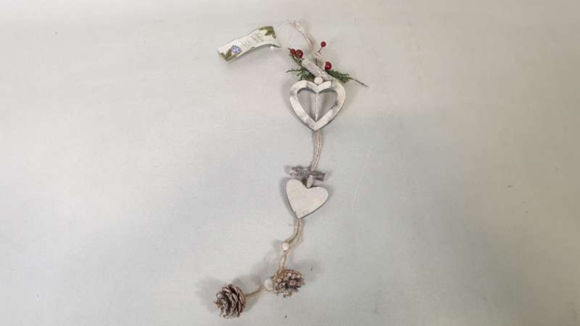 180 X CHUNKY DANGLING TREE / STAR / HEART WITH CONES IN 5 BOXES